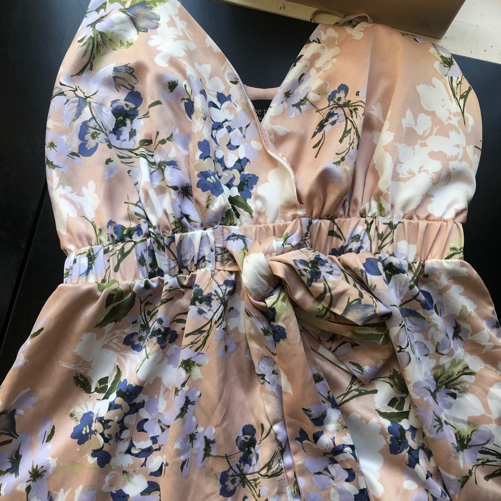Romper - Picture 2 of 3